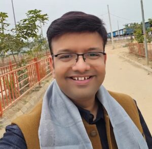 एडीएम प्रसून द्विवेदी